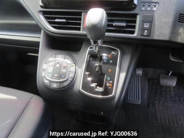 Used 2016 AT toyota noah ZRR80G Image[31]