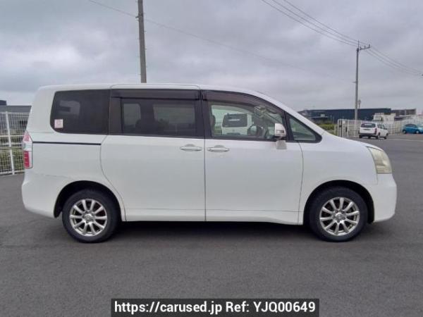 Used 2008 AT toyota noah ZRR75G Image[7]
