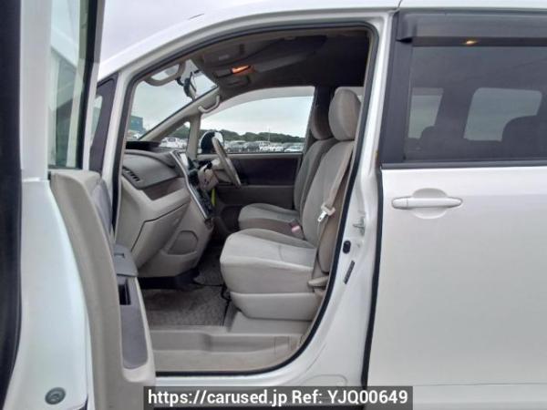 Used 2008 AT toyota noah ZRR75G Image[13]