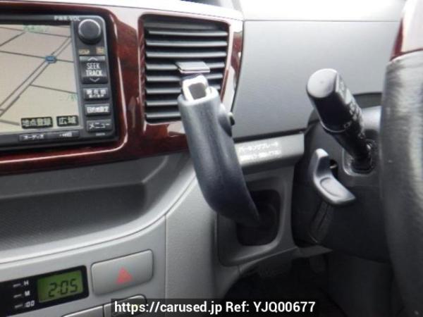Used 2005 AT toyota noah AZR60G Image[22]