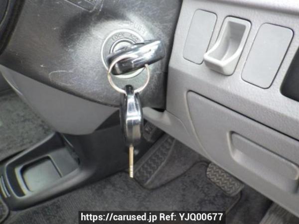 Used 2005 AT toyota noah AZR60G Image[25]