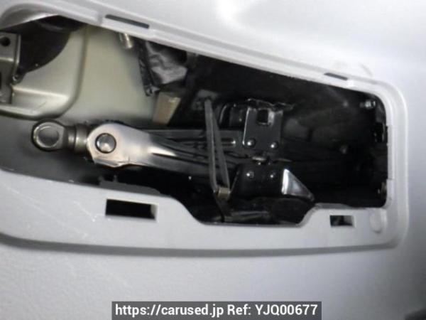 Used 2005 AT toyota noah AZR60G Image[39]