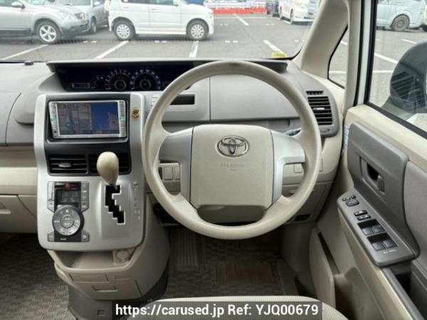 Used 2007 AT toyota noah ZRR70G Image[20]