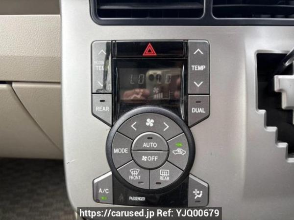 Used 2007 AT toyota noah ZRR70G Image[22]
