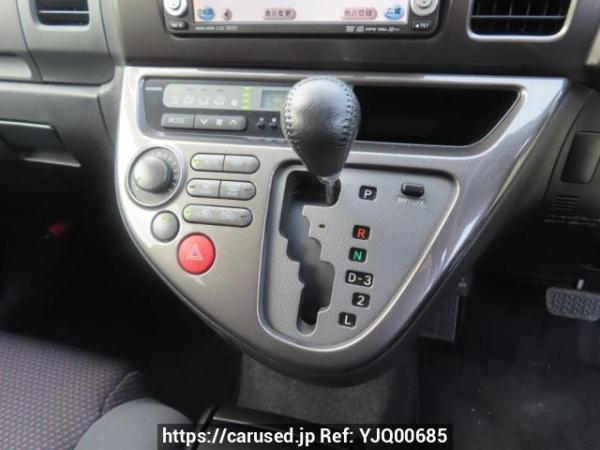 Used 2005 AT toyota wish ZNE10G Image[28]