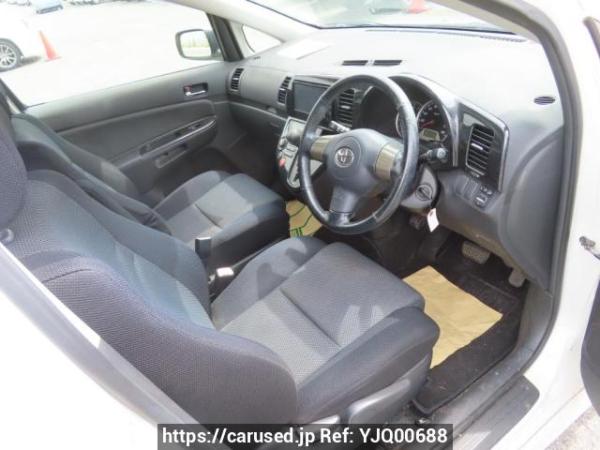 Used 2004 AT toyota wish ZNE10G Image[13]