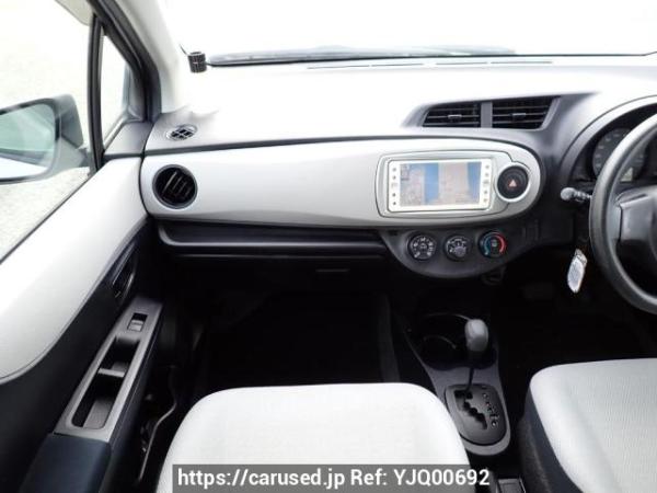 Used 2011 AT toyota vitz KSP130 Image[18]