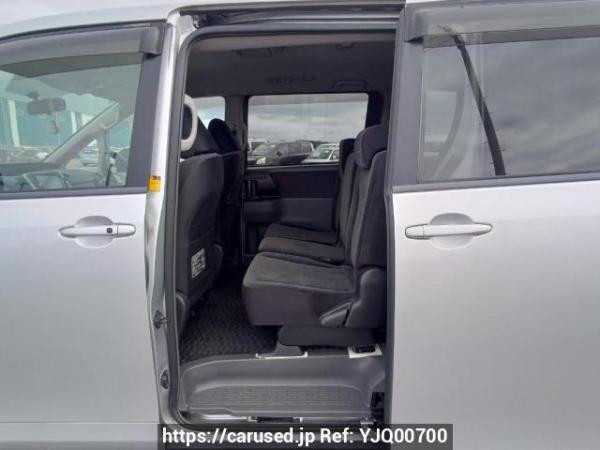 Used 2007 AT toyota noah ZRR75G Image[15]