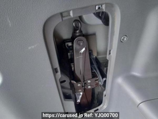 Used 2007 AT toyota noah ZRR75G Image[42]