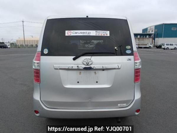 Used 2009 AT toyota noah ZRR75G Image[5]