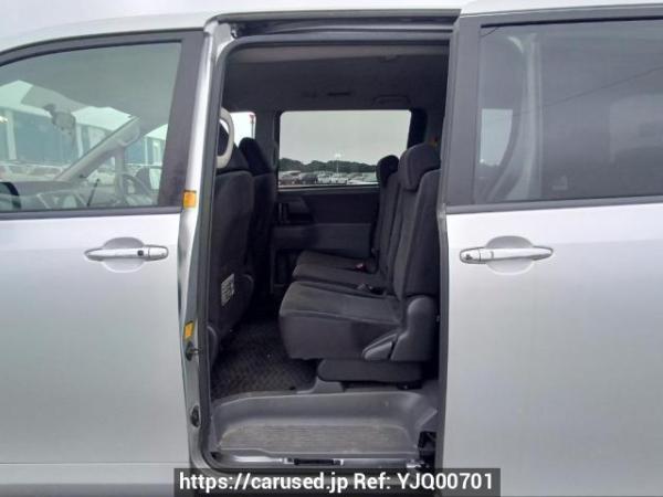 Used 2009 AT toyota noah ZRR75G Image[15]