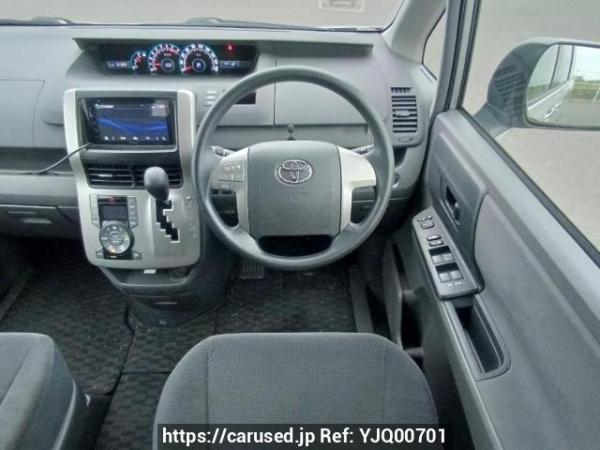 Used 2009 AT toyota noah ZRR75G Image[20]