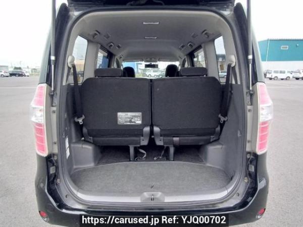 Used 2010 AT toyota noah ZRR75G Image[8]