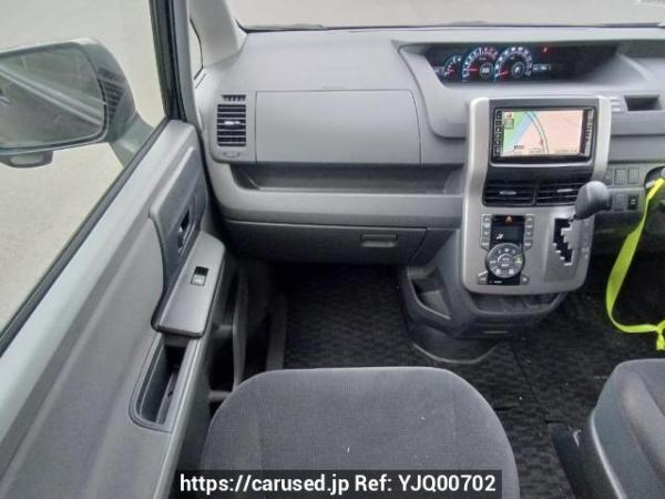 Used 2010 AT toyota noah ZRR75G Image[18]