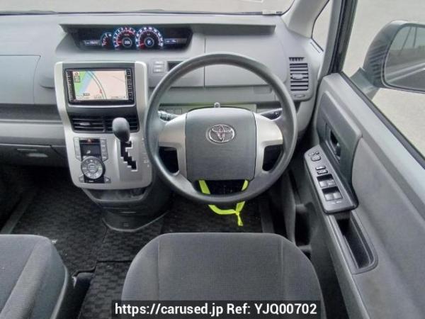 Used 2010 AT toyota noah ZRR75G Image[20]