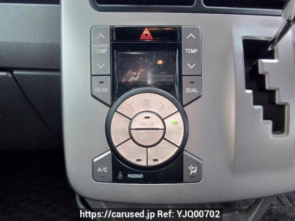 Used 2010 AT toyota noah ZRR75G Image[22]