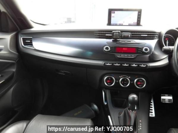Used 2013 AT alfa-romeo giulietta 940141 Image[18]