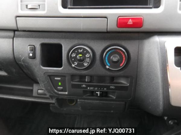 Used 2013 AT toyota regiusace-van TRH200K Image[20]
