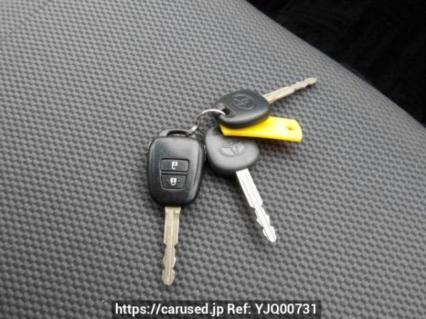 Used 2013 AT toyota regiusace-van TRH200K Image[26]
