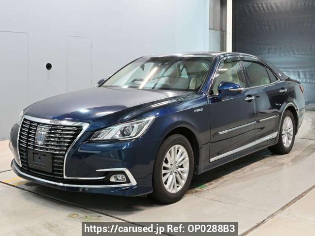 2018 Toyota Crown Hybrid AWS210