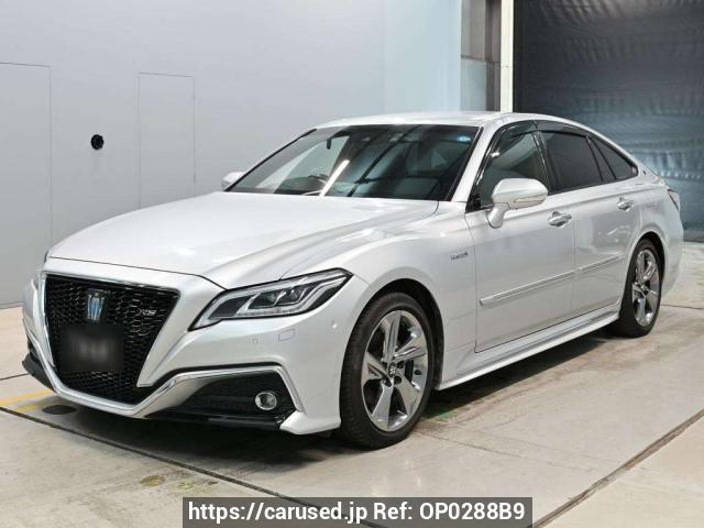 2020 Toyota Crown Hybrid AZSH20