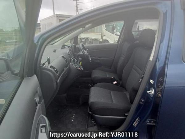 Used 2004 AT toyota wish ZNE10G Image[13]