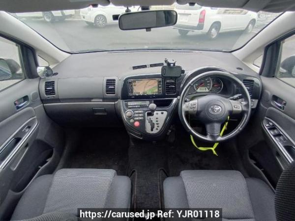 Used 2004 AT toyota wish ZNE10G Image[17]