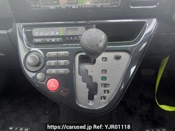 Used 2004 AT toyota wish ZNE10G Image[23]