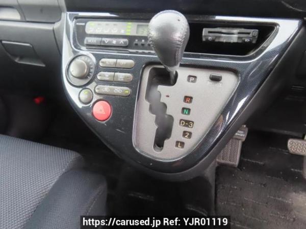 Used 2004 AT toyota wish ZNE10G Image[26]