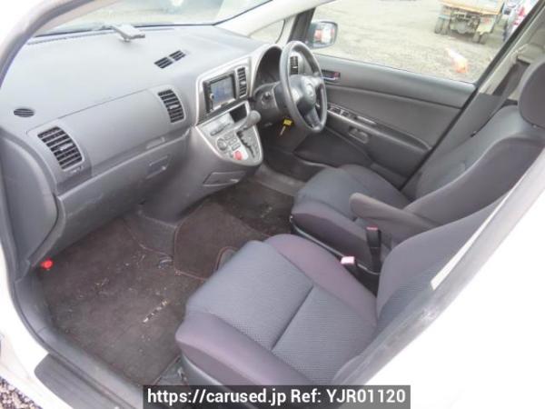 Used 2005 AT toyota wish ZNE10G Image[15]