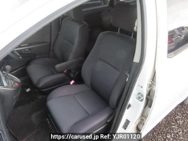 Used 2005 AT toyota wish ZNE10G Image[16]