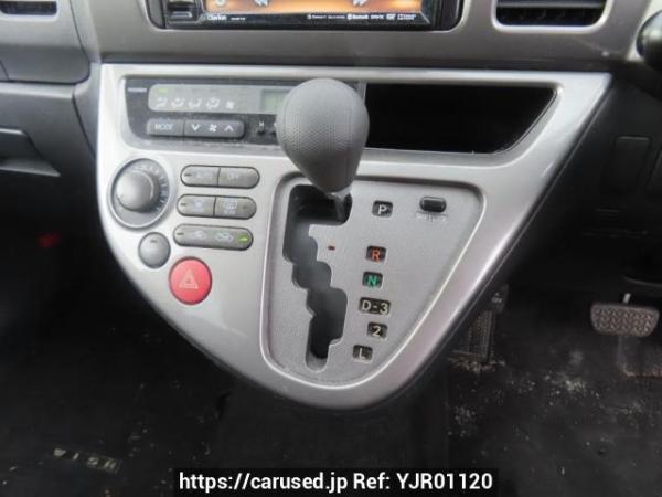 Used 2005 AT toyota wish ZNE10G Image[26]