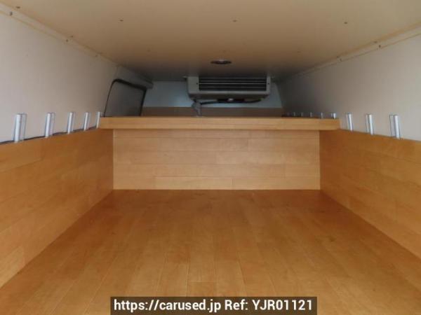 Used 2001 AT toyota hiace-van RZH112V Image[9]