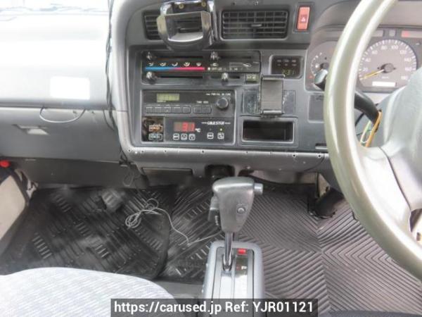 Used 2001 AT toyota hiace-van RZH112V Image[26]