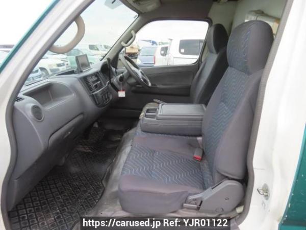 Used 2006 AT nissan caravan-van VPE25 Image[17]