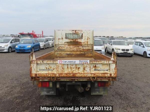 Used 2004 MT isuzu elf-truck NKR81ED Image[5]