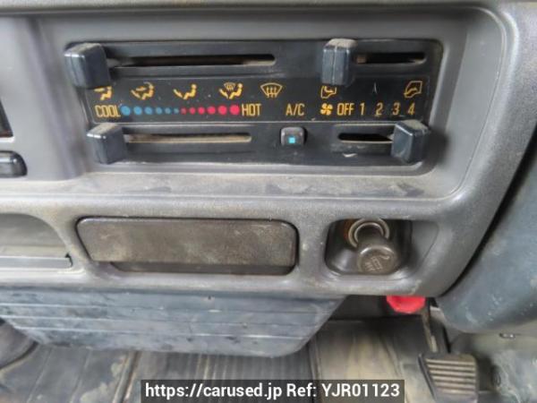 Used 2004 MT isuzu elf-truck NKR81ED Image[37]