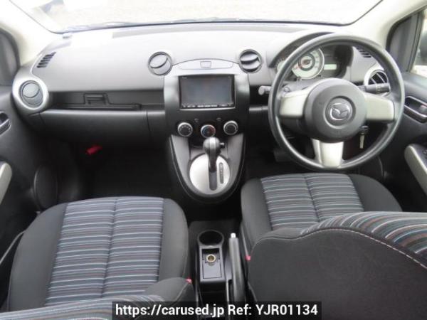 Used 2009 AT mazda demio DE3FS Image[18]