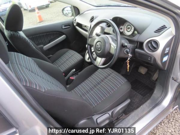 Used 2009 AT mazda demio DE3FS Image[14]