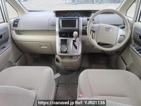 Used 2007 AT toyota noah ZRR70G Image[23]