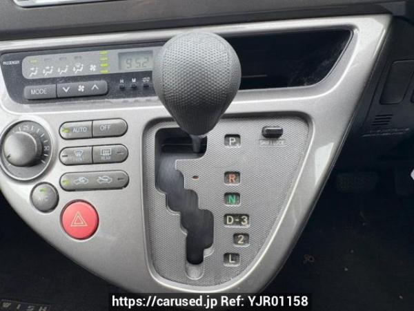Used 2005 AT toyota wish ZNE10G Image[27]
