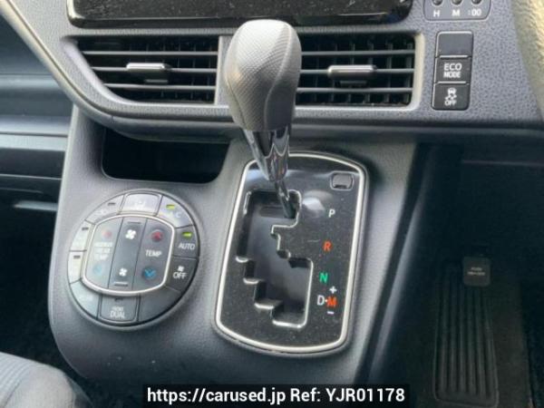 Used 2014 AT toyota noah ZRR85G Image[23]