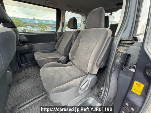 Used 2010 AT toyota noah ZRR70G Image[15]