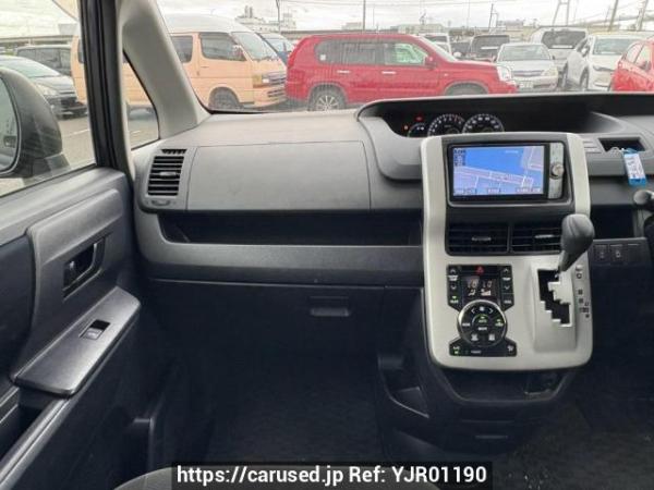 Used 2010 AT toyota noah ZRR70G Image[20]