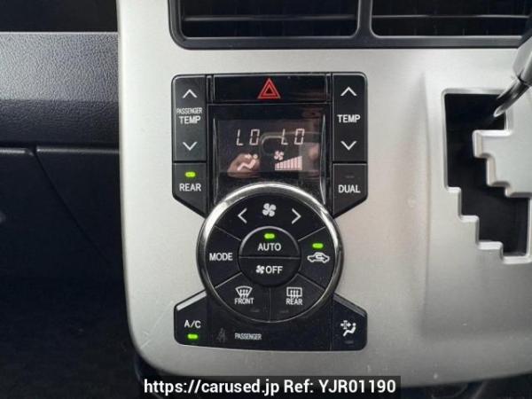 Used 2010 AT toyota noah ZRR70G Image[27]