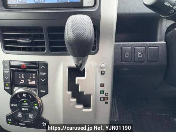 Used 2010 AT toyota noah ZRR70G Image[28]