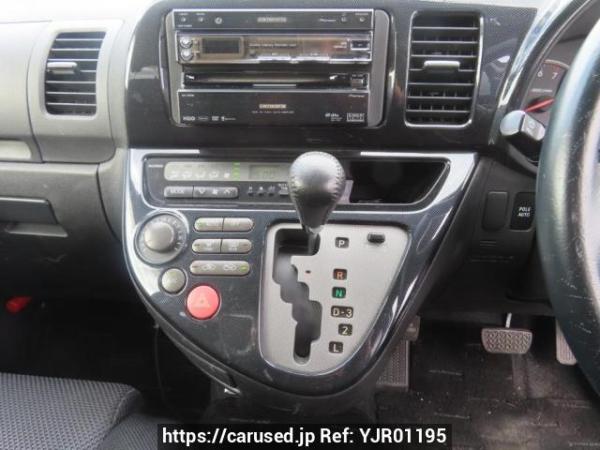Used 2003 AT toyota wish ZNE10G Image[26]