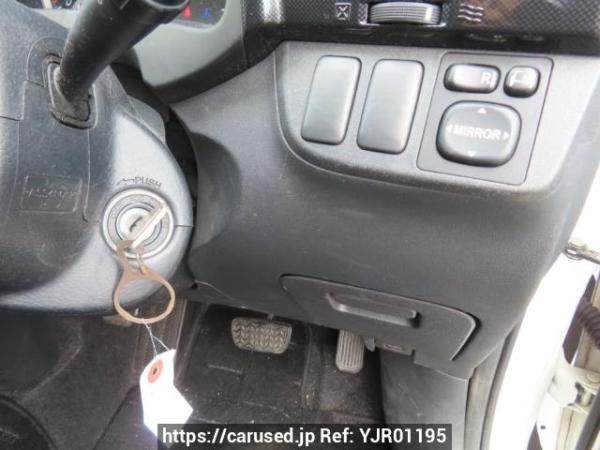 Used 2003 AT toyota wish ZNE10G Image[30]
