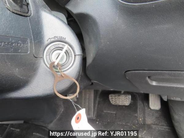Used 2003 AT toyota wish ZNE10G Image[31]
