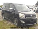 Toyota Voxy ZRR75W